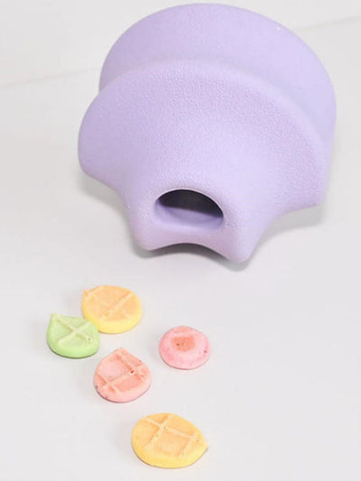 Twist, Toss, Dopamine: The Fetch Toy That Bounces Wild and Holds Treats