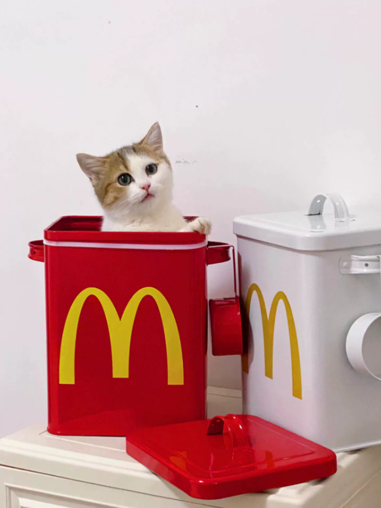 Retro Diner Pet Food Storage Bin