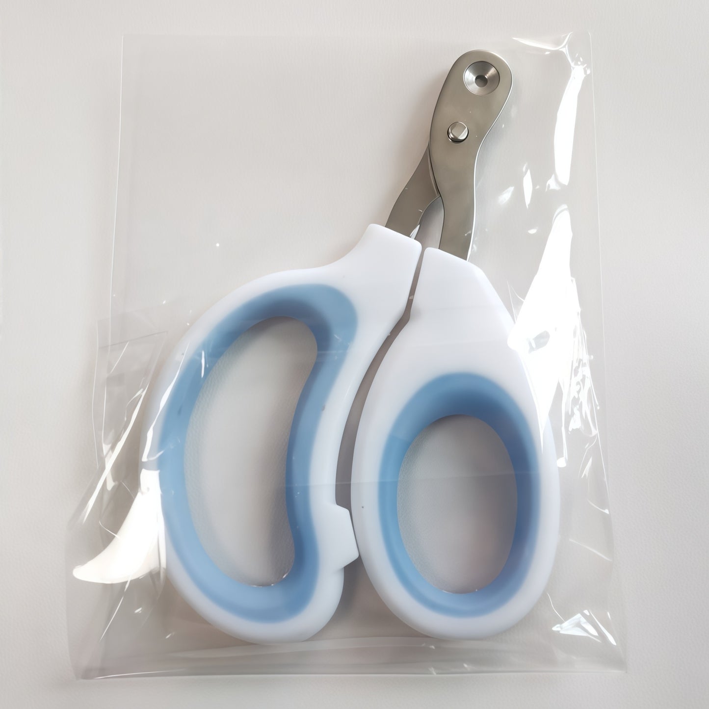 Cat Nail Clippers with Circular Guide Hole