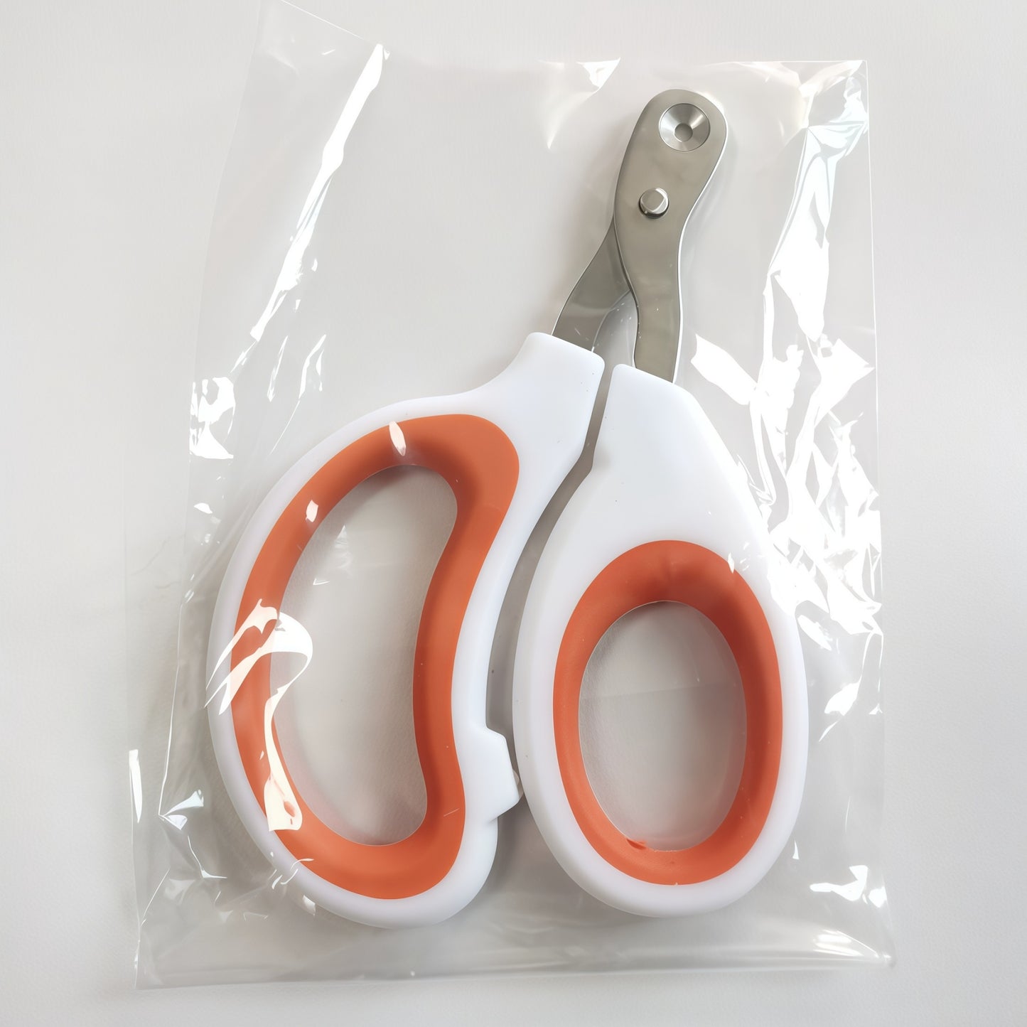 Cat Nail Clippers with Circular Guide Hole