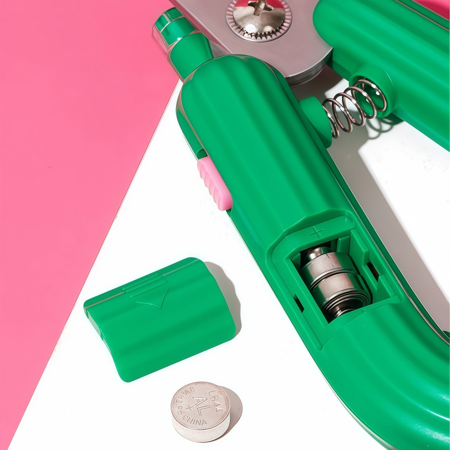 LED + UV Safety Pet Nail Clippers with Splash Guard