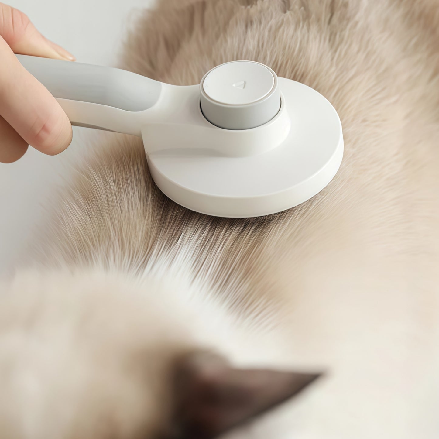 Round-Handle Pet Dematting & Deshedding Comb