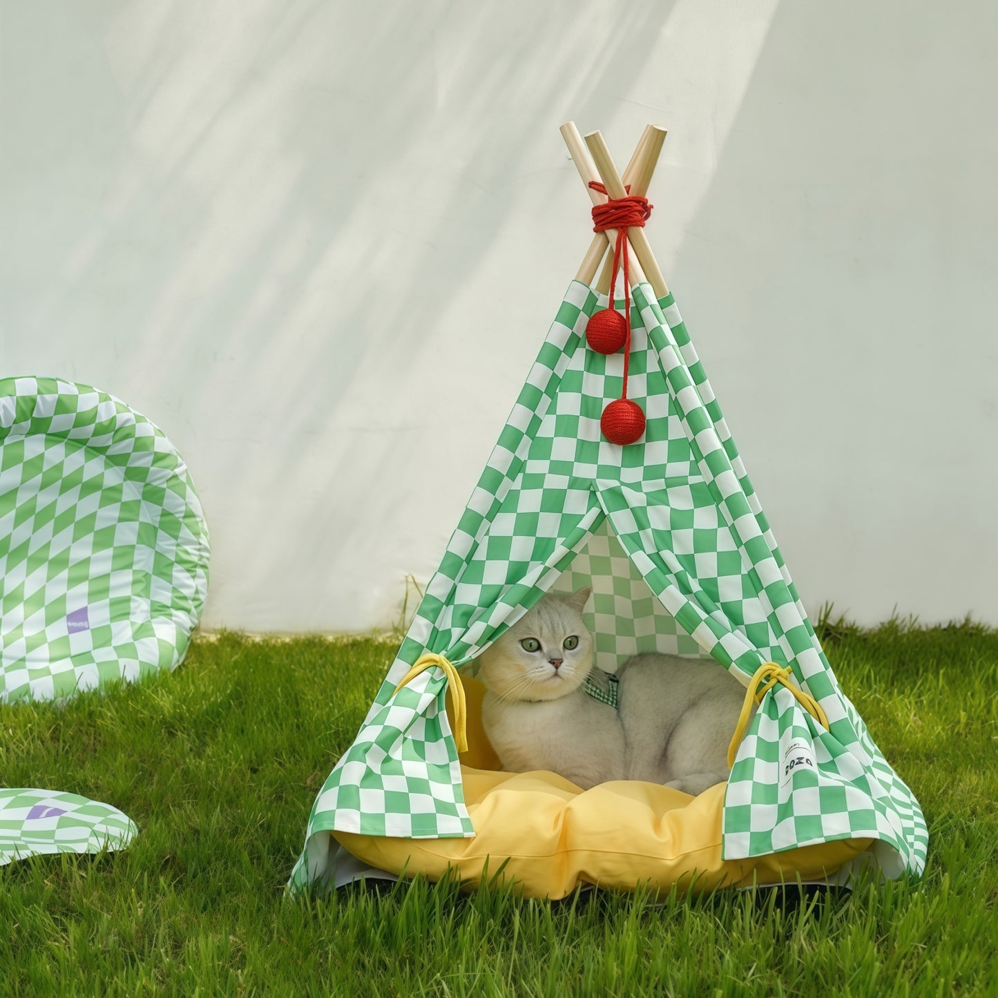 Green Gingham Pet Teepee Tent